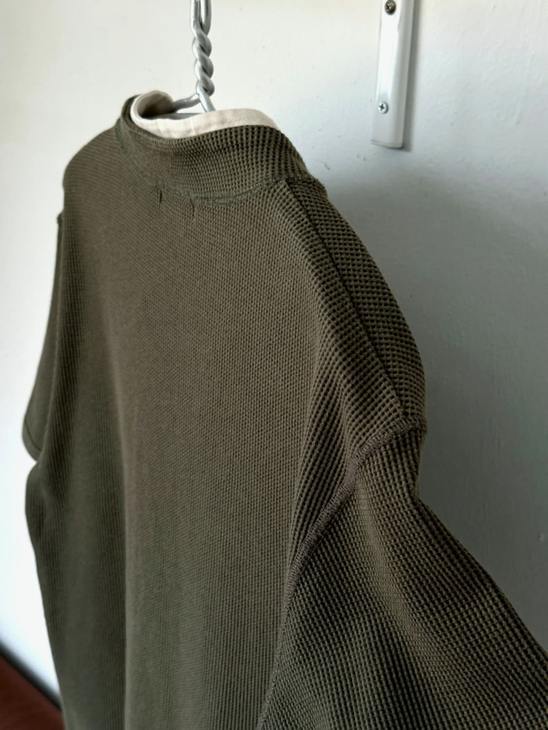 Fake layered design neck waffle fabric t 상품이미지7