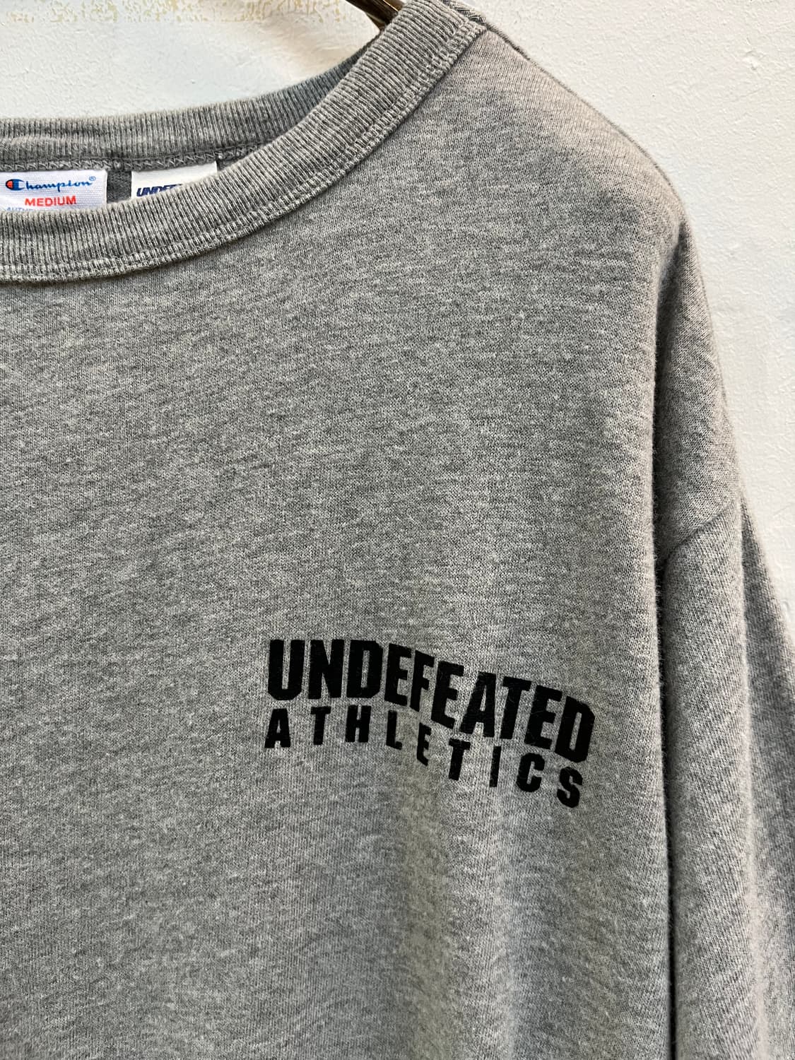 Champion X Undefeated 반팔티 M 상품이미지3