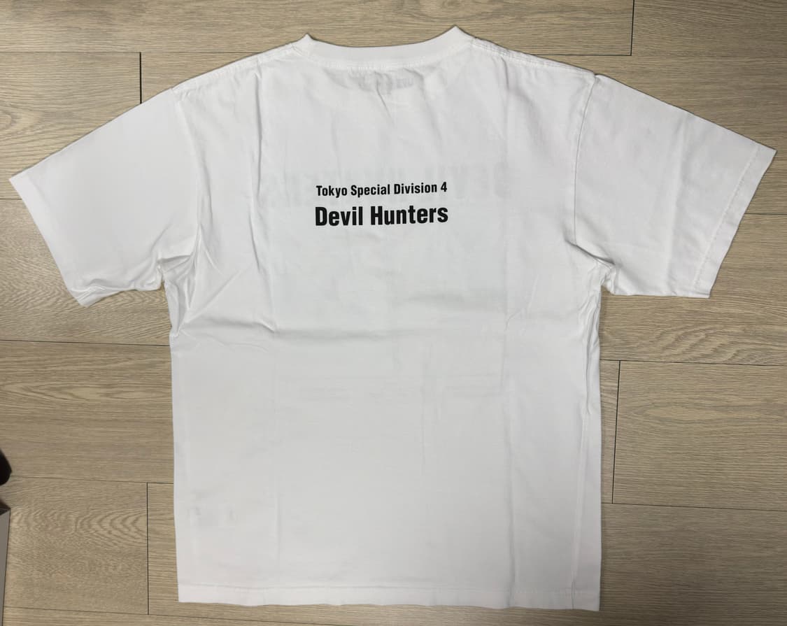 유니클로 UT x 체인소맨 티셔츠 화이트 L 상품이미지3