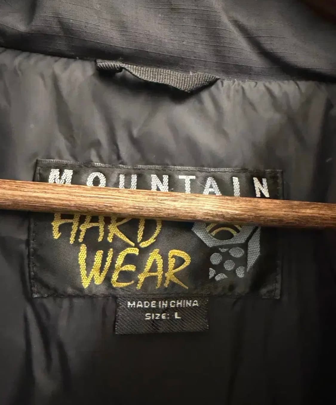 마운틴하드웨어 패딩 상품이미지2