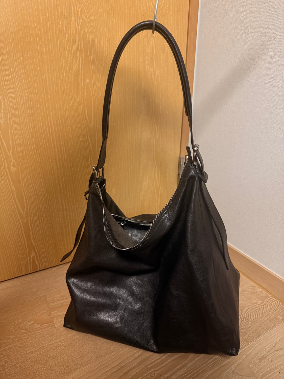 르메르 벨티드 호보백 라지 상품이미지2