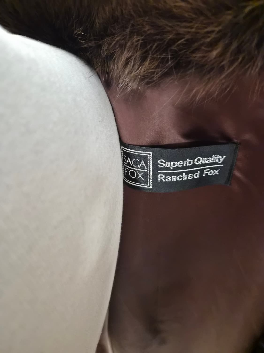 SAGA FOX(사가폭스) 천연 폭스 퍼 자켓 (다크 브라운/상태 최상) 상품이미지4