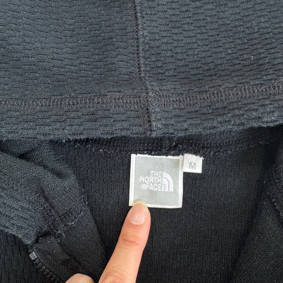 The north face 노스페이스 와플 블랙 후드집업 상품이미지5