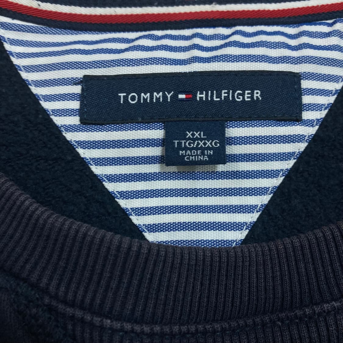 타미힐피거 빅로고 네이비 맨투맨 상품이미지3