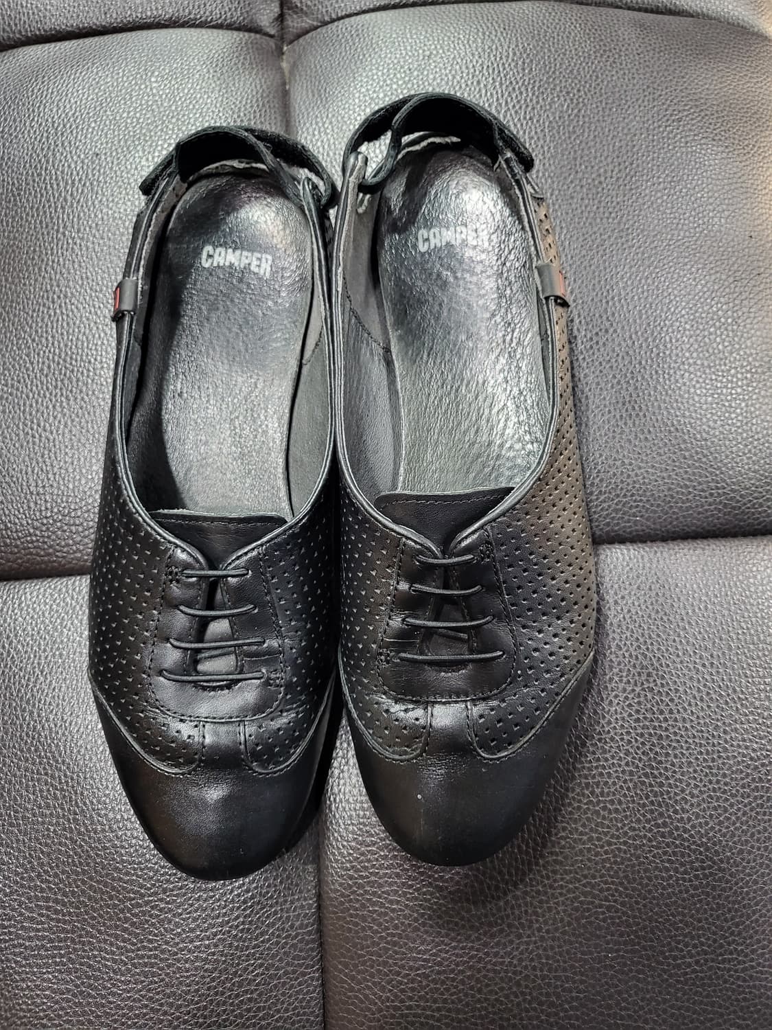 캠퍼 펀칭 가죽 샌들 상품이미지1