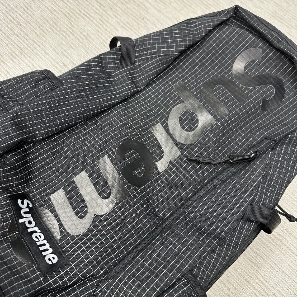 슈프림 백팩 블랙  24SS
 상품이미지3