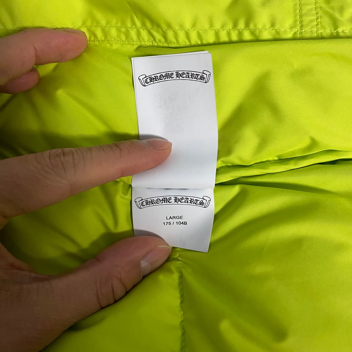 [L] 크롬하츠 스티프 STIFF V2 푸퍼 패딩 베스트 라임 상품이미지9
