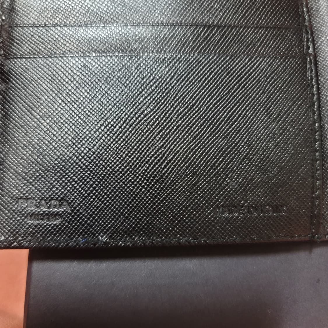 프라다 테수도 지갑 네이비 상품이미지6