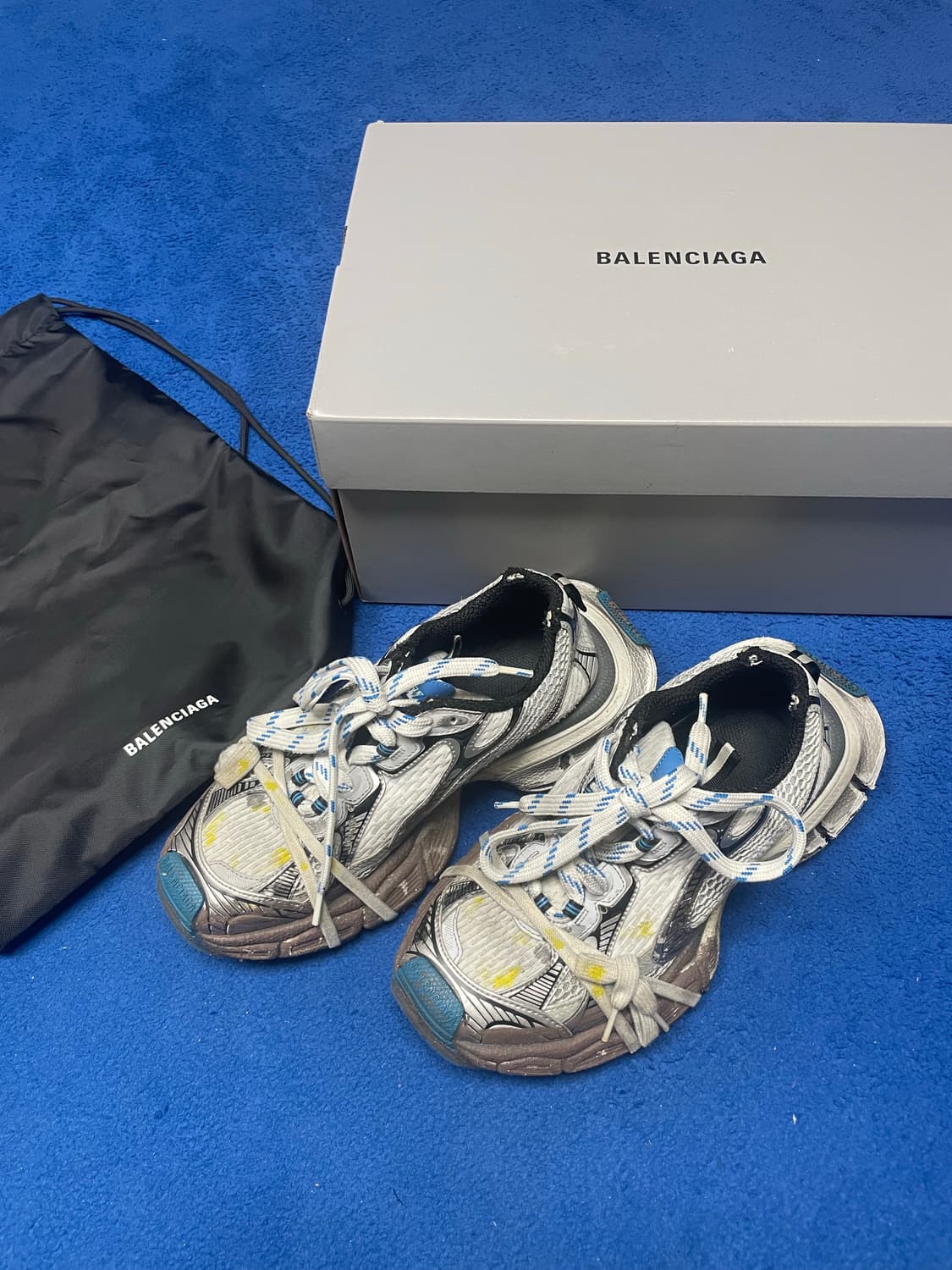 발렌시아가 3xl 블루 원아웃 40 사이즈 판매 상품이미지1