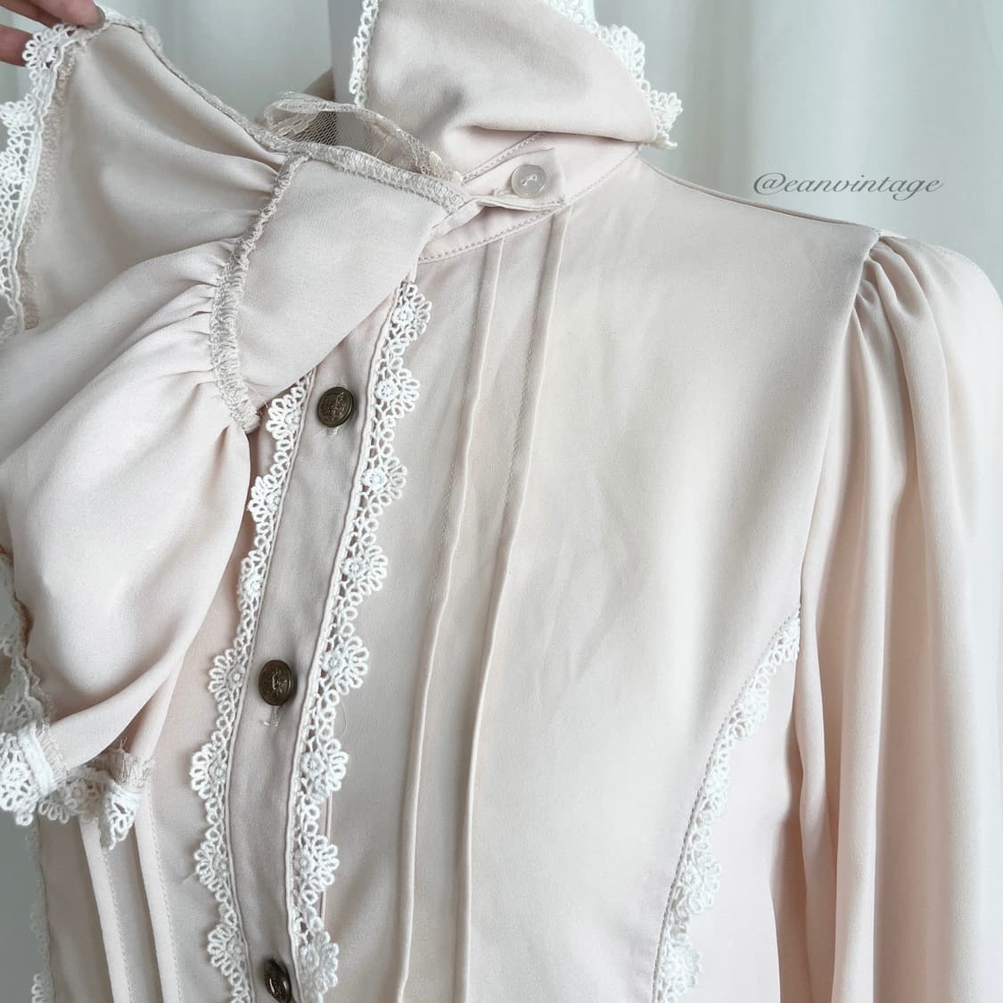 Axes Femme light peach lace blouse 상품이미지4