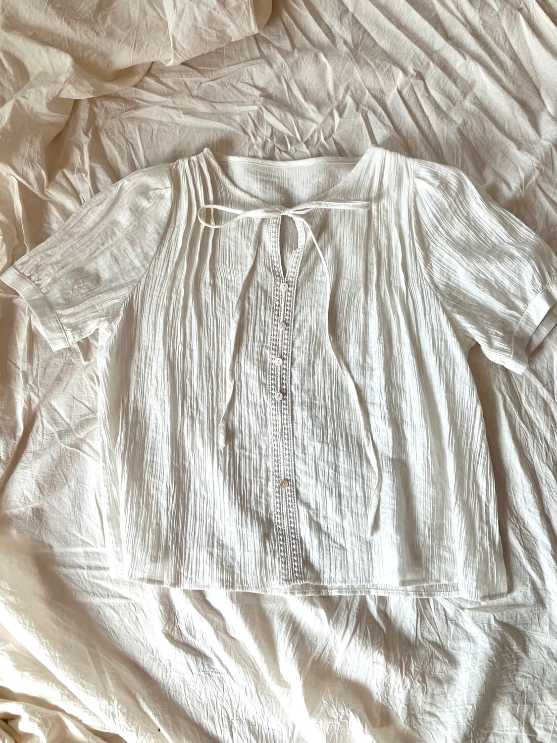 화이트 셔링 반팔 블라우스 상품이미지1