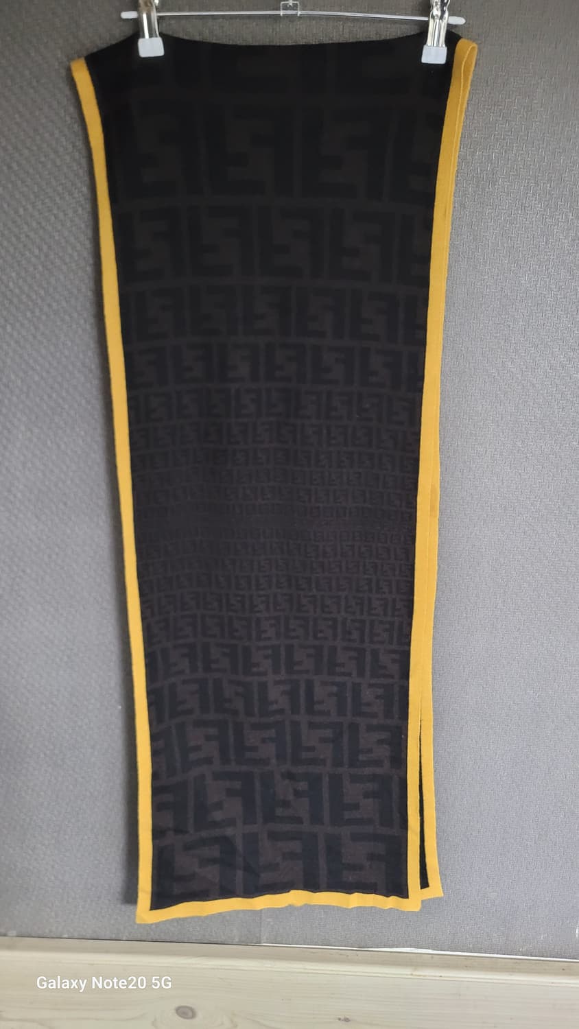 펜디 머플러 상품이미지2