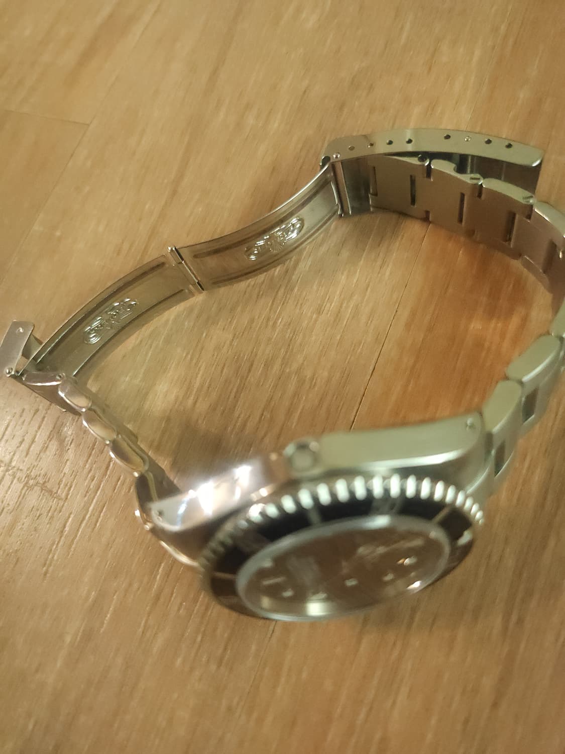 롤렉스 씨드웰러 16600 40mm 퍼페츄얼 스틸 블랙 오이스터 시계 상품이미지9