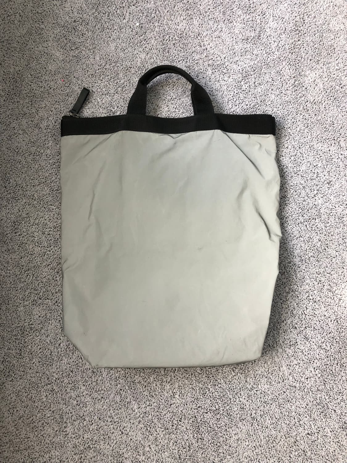 COS 코스 리플렉티브 투웨이 백팩 상품이미지1