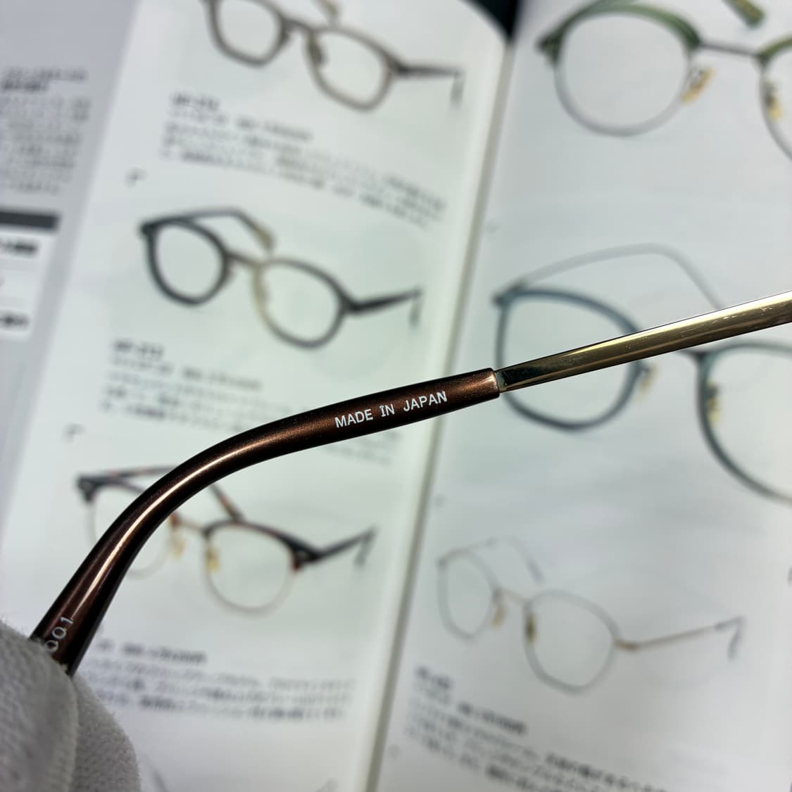 SEIKO 세이코 반무테 티타늄 골드 일본 안경 상품이미지7