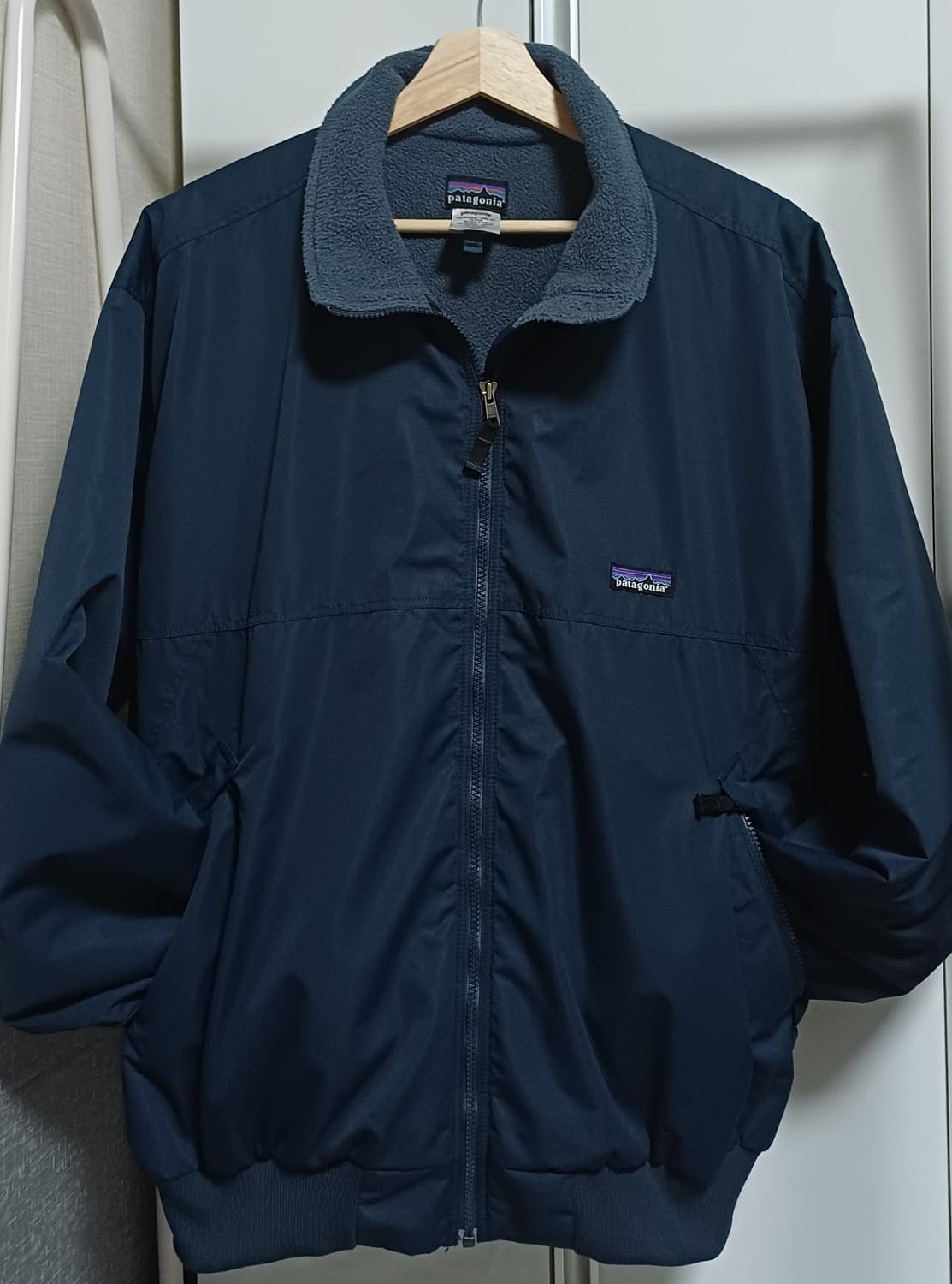 [L] 파타고니아 쉘드 신칠라 봄버 자켓 다크 네이비 상품이미지1
