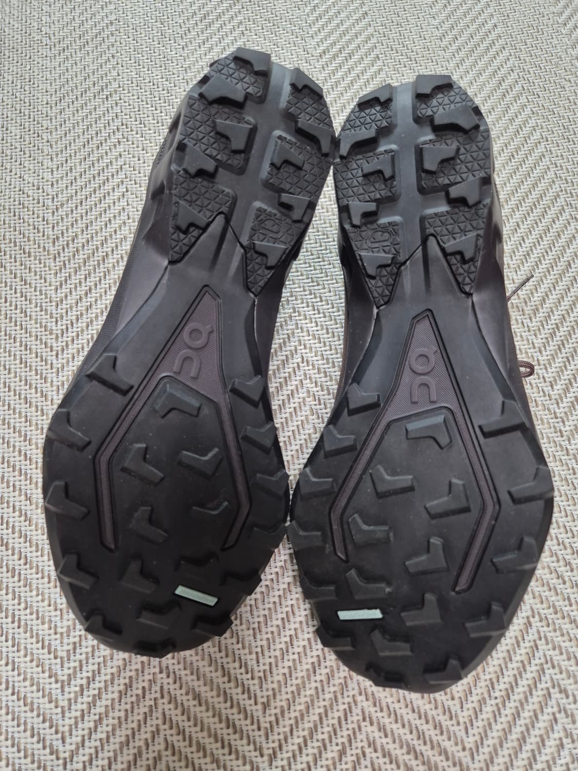 온러닝 x 포스트아카이브팩션 (온파프) 클라우드벤쳐 피크 상품이미지5