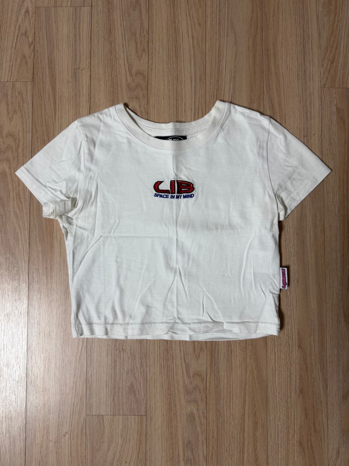 리베르테 크롭티 상품이미지1