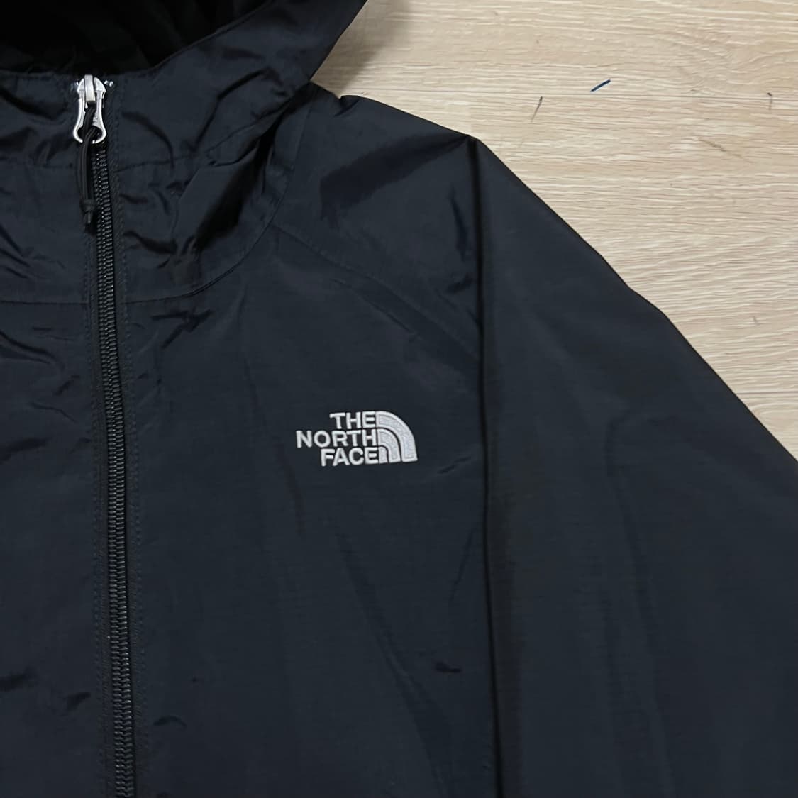 노스페이스 여성 하이벤트 기능성 바람막이 후드자켓 [블랙] S/90 상품이미지4