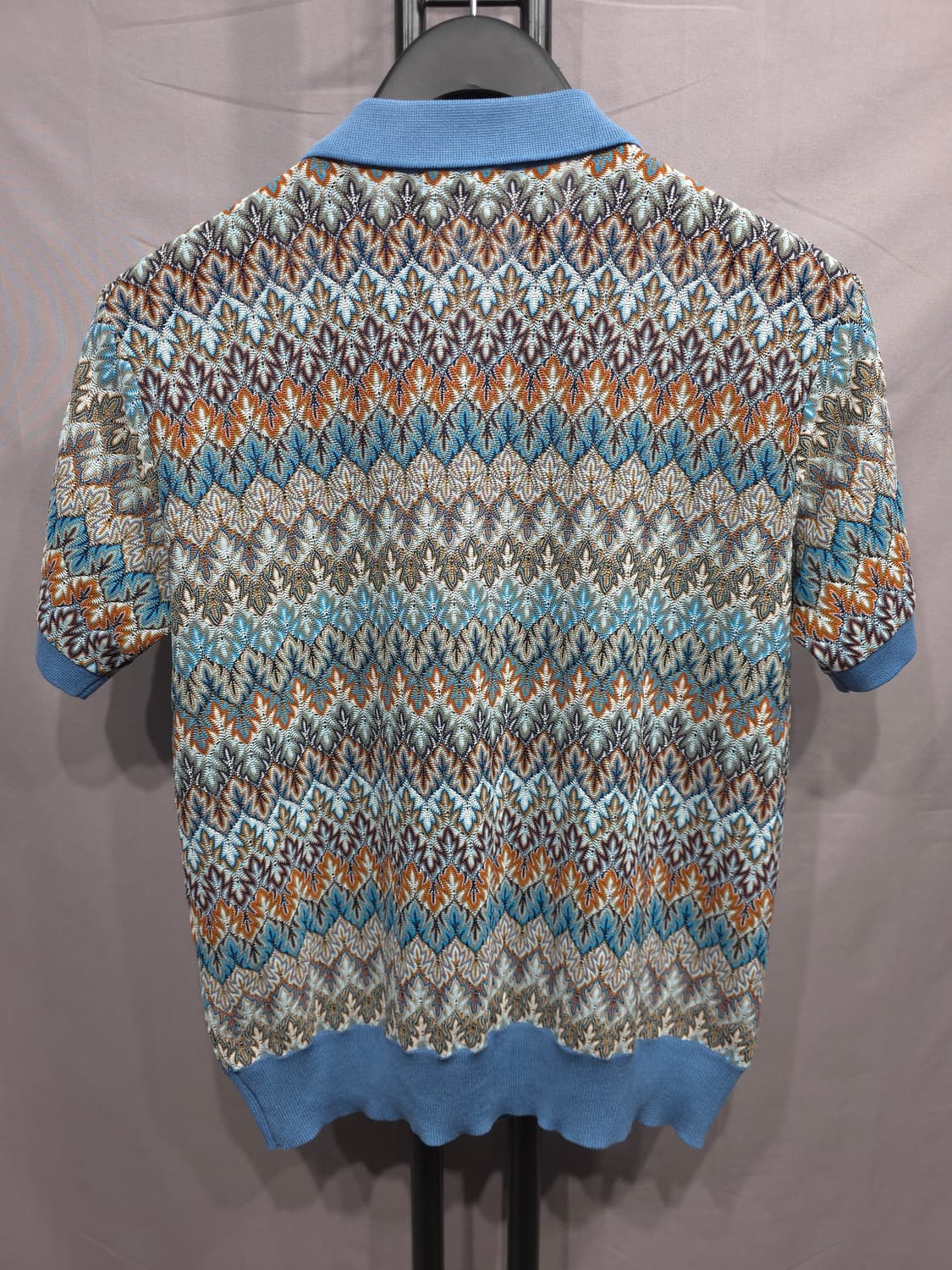 크로커다일 에스닉패턴 자카드 니트 반집업 카라 반팔티 100(95) 상품이미지3