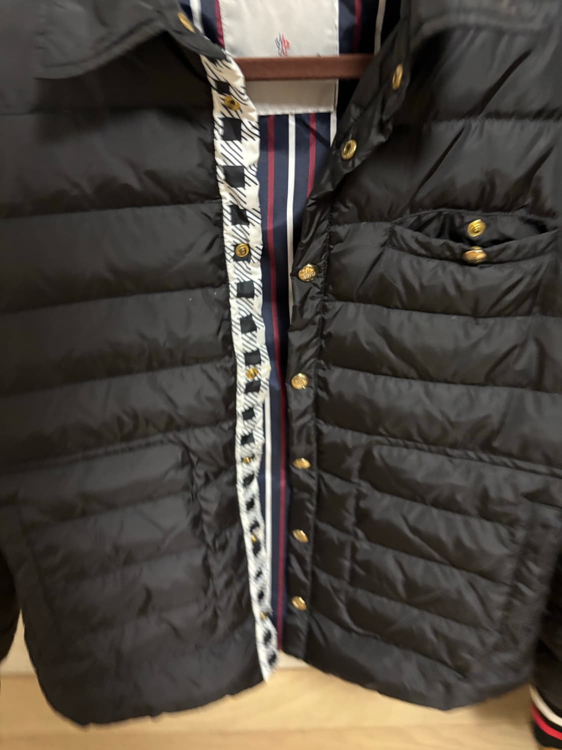 몽클레어 감마블루 블랙 경량패딩 상품이미지1