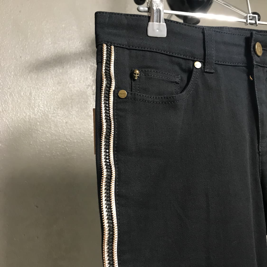 알렉산더 맥퀸 블랙 팬츠 40(W) 상품이미지4
