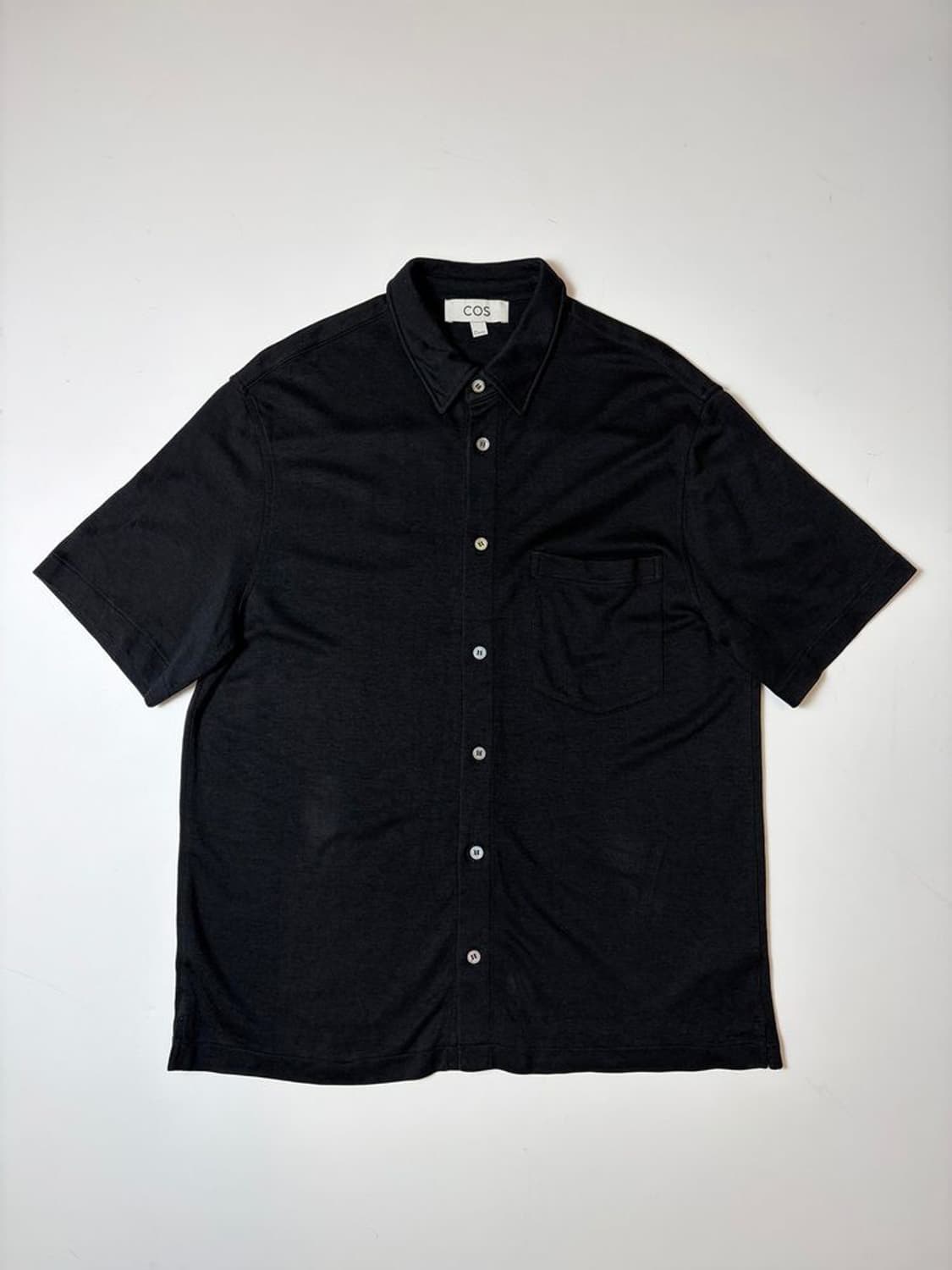 코스 COS 부클레 포켓 반팔 셔츠 PN9206 상품이미지1