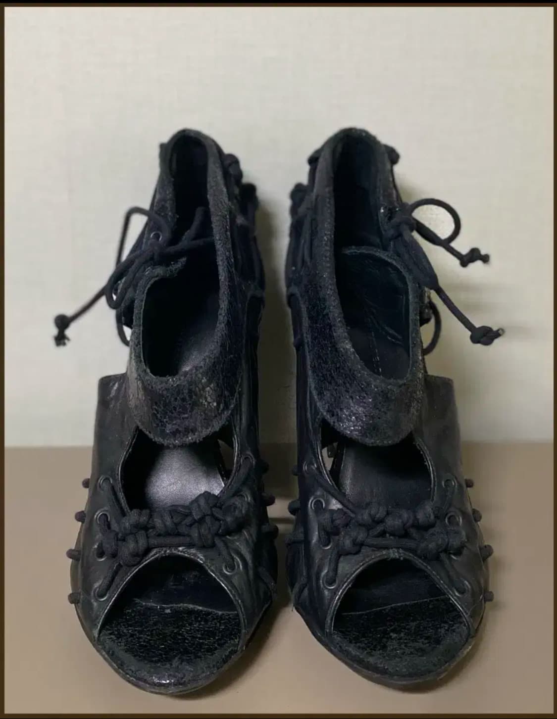 올세인츠 고딕 아방가르드 레이스업 웨지힐 샌들 상품이미지2