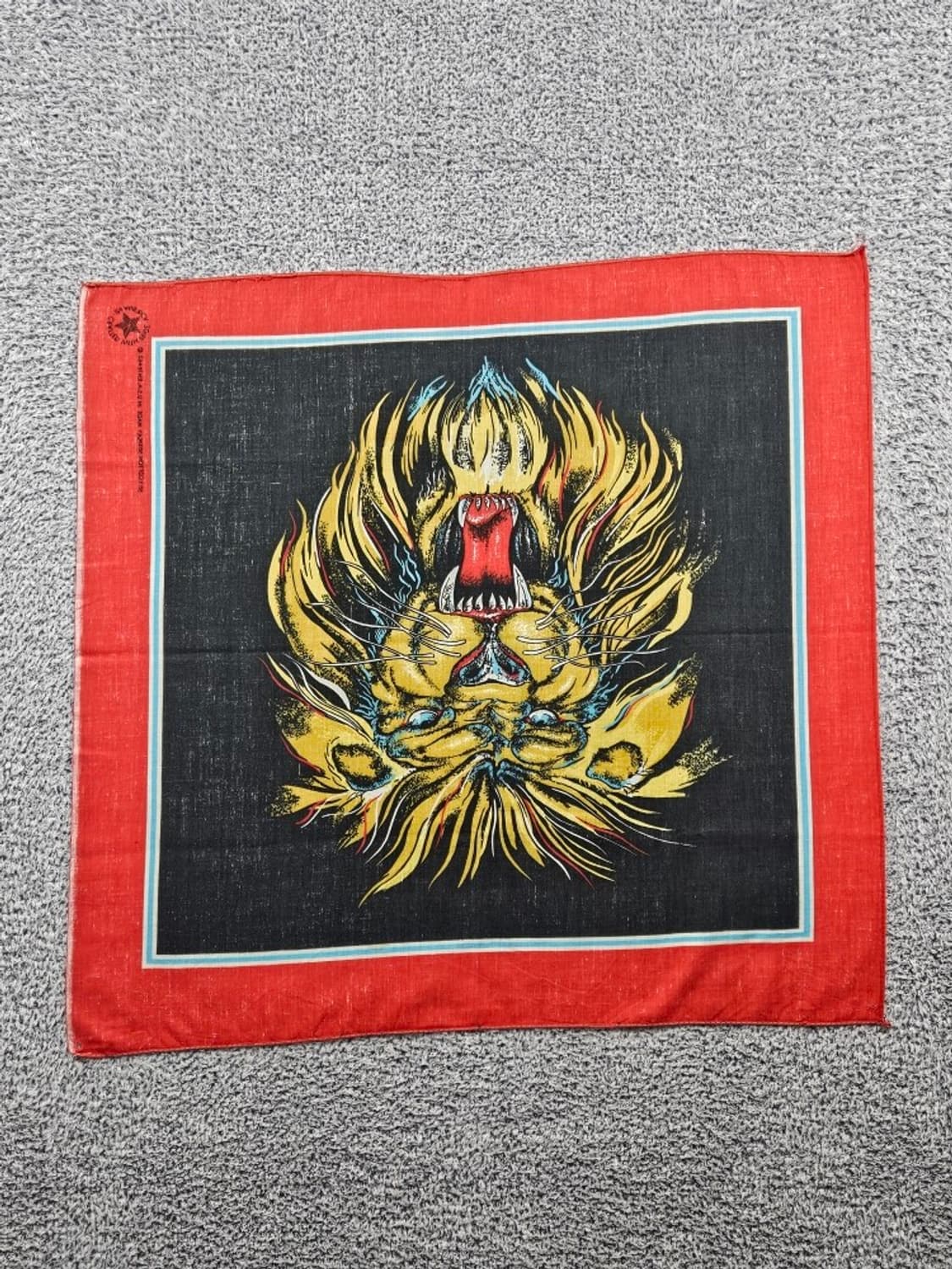 MADE IN U.S.A 그로울링 라이언 반다나 (54X54)/10970 상품이미지4