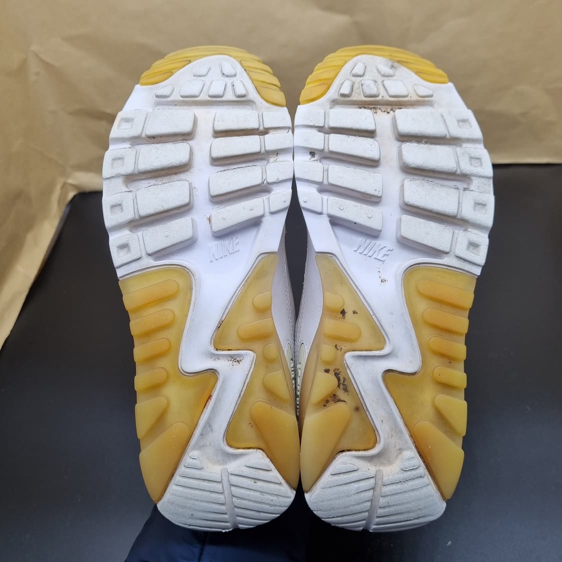 나이키 에어맥스 90 여성운동화240  상품이미지3