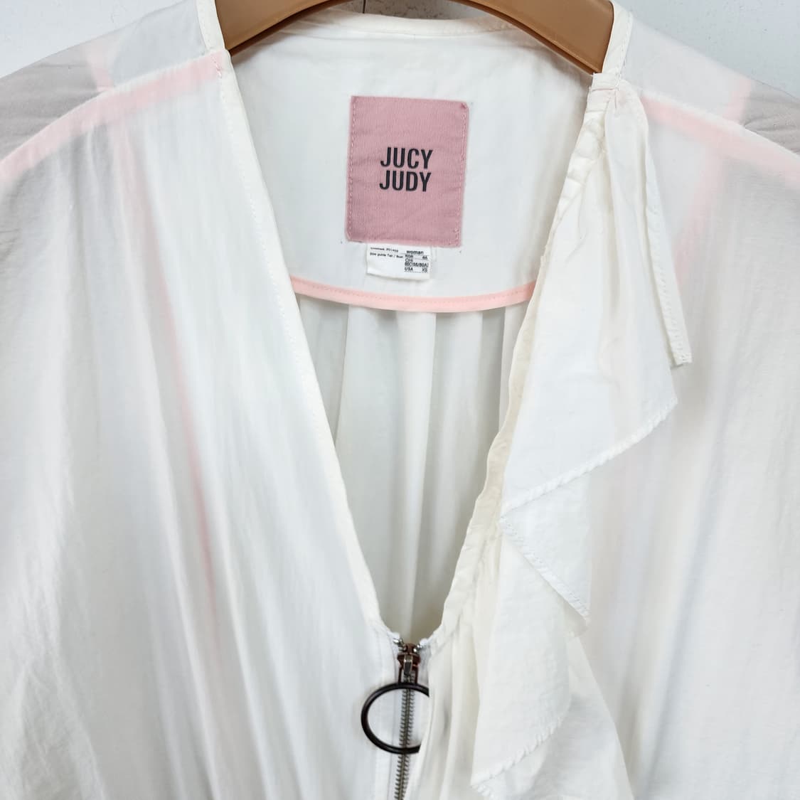 쥬시쥬디 화이트 롱 셔츠형 자켓 상품이미지2