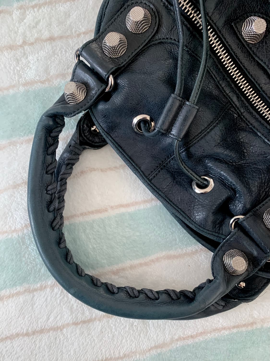 발렌시아가 자이언트 블랙 은장 가방 상품이미지7