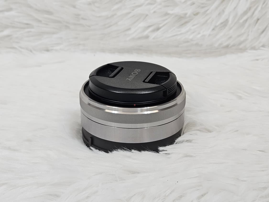 [민트] 소니 SEL16F28 미러리스 단렌즈 판매 상품이미지1