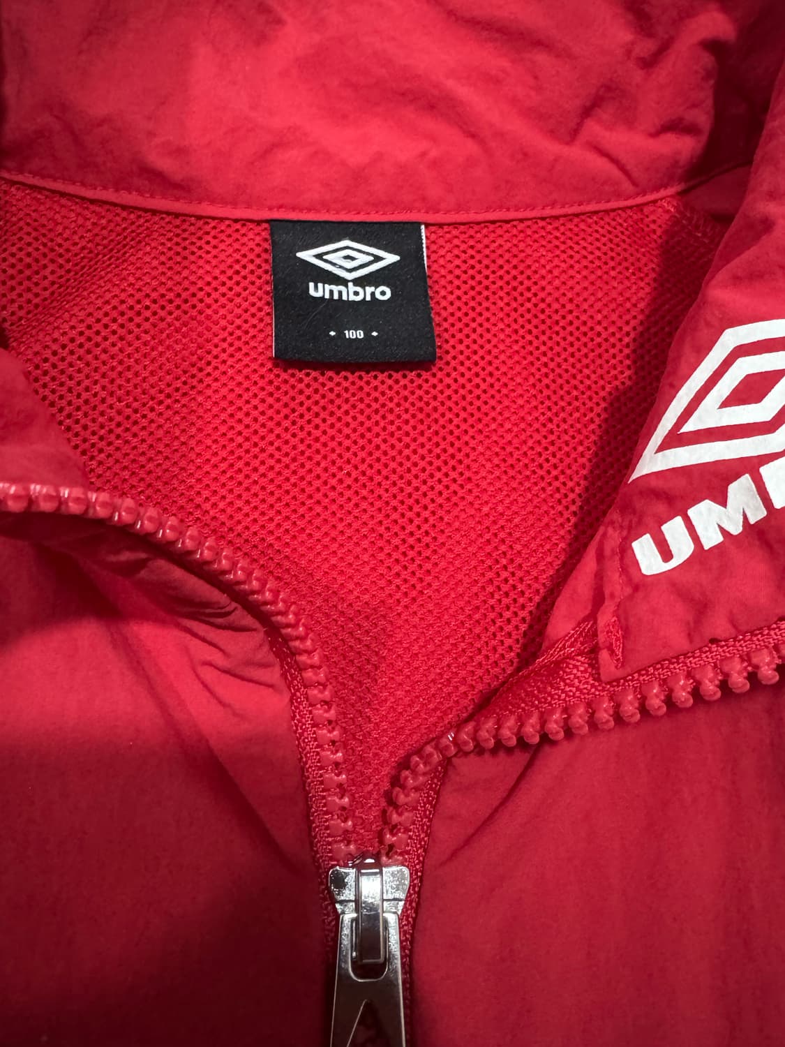 엄브로 빅로고 우븐 바람막이 상품이미지3