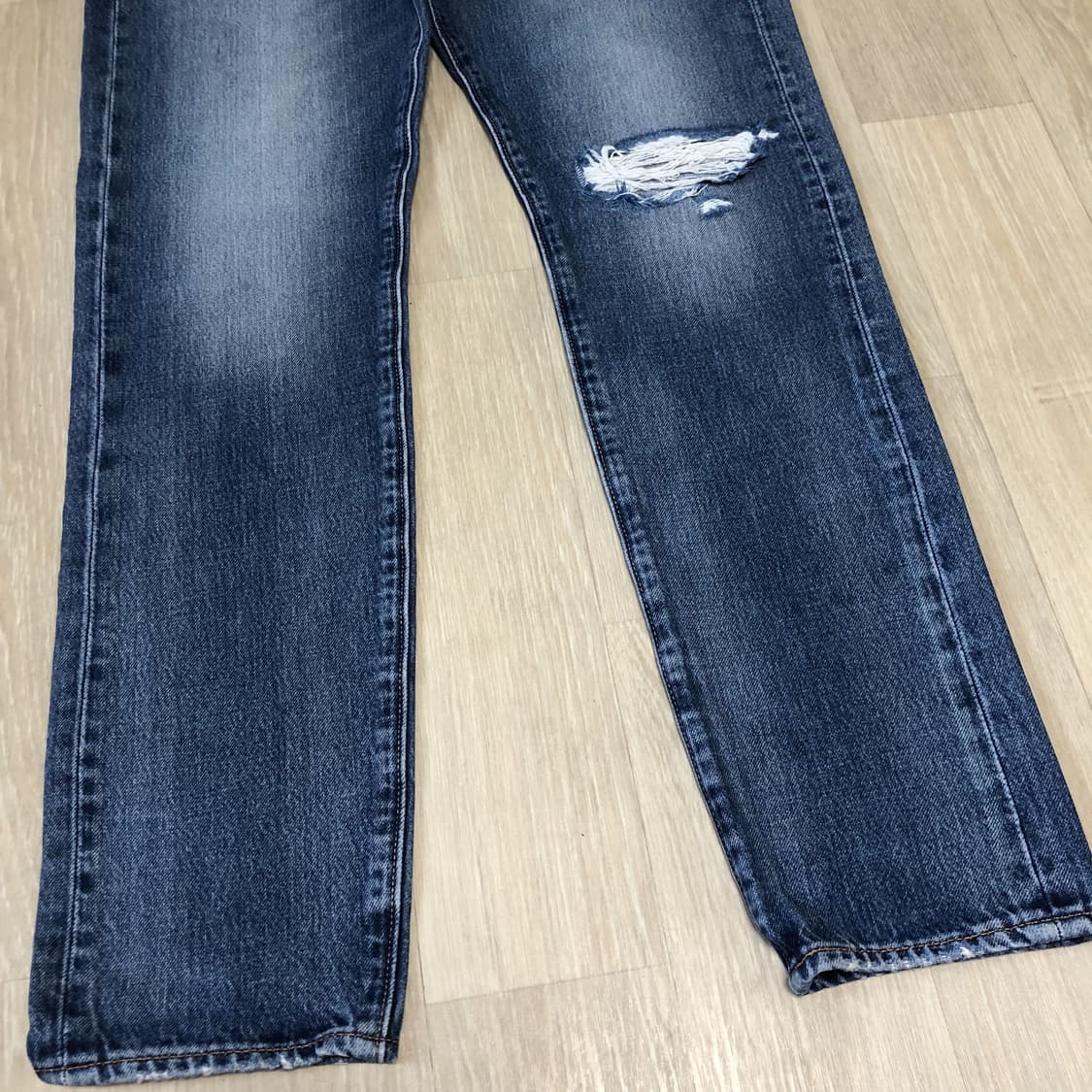 (31) 리바이스 Levi's 512 슬림 테이퍼드 디스트로이드 데님 상품이미지2