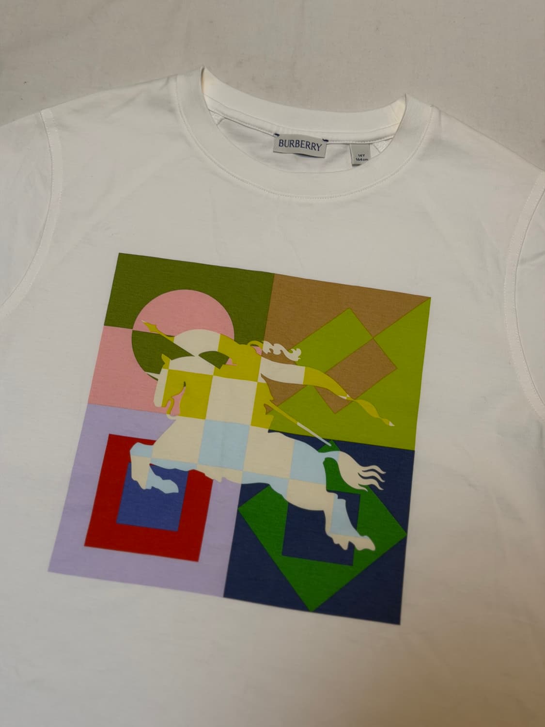 버버리 이퀘스트리안 나이트 프린팅 반팔 티셔츠 화이트 상품이미지2