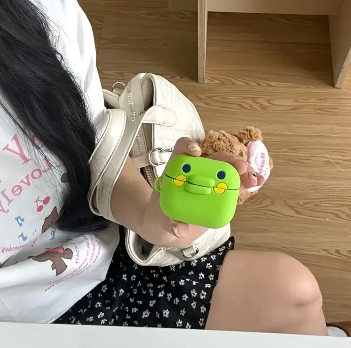 다마고치 에어팟 프로 케이스 상품이미지2