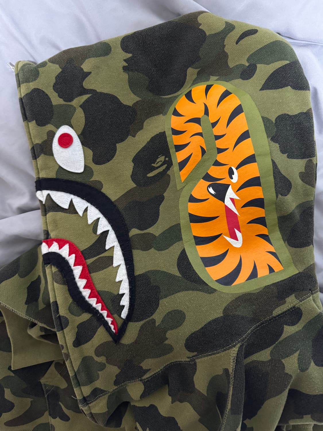 [XL] 베이프 샤크후드 녹계 상품이미지3