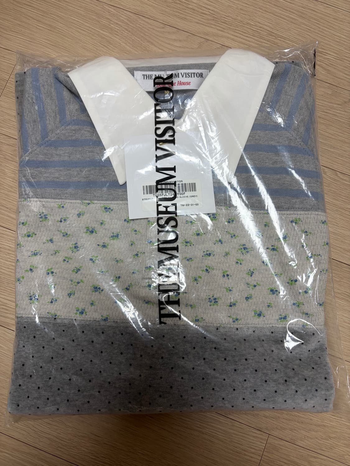 더뮤지엄비지터 스트라이프 패치워크 PK 긴팔티 회색 상품이미지2