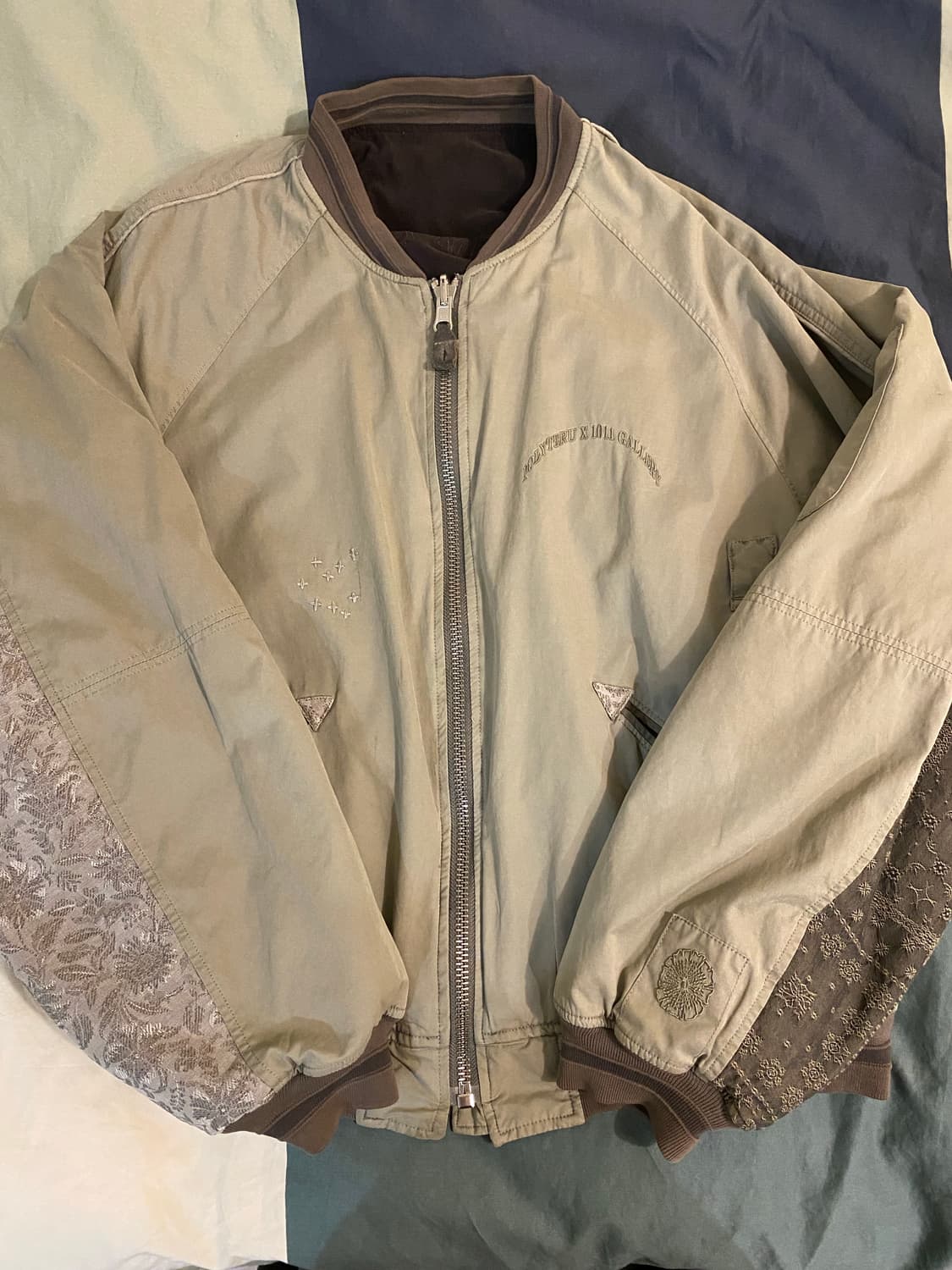 초판 폴리테루 플로럴 수베니어 (3) 팝니다. 상품이미지3