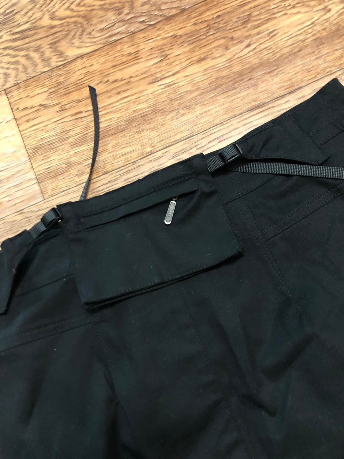 웰빙익스프레스 Back Pocket Midi Skirt - Black 상품이미지5