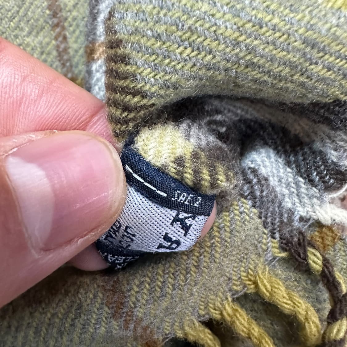 버버리 램스울 체크 머플러 상품이미지4