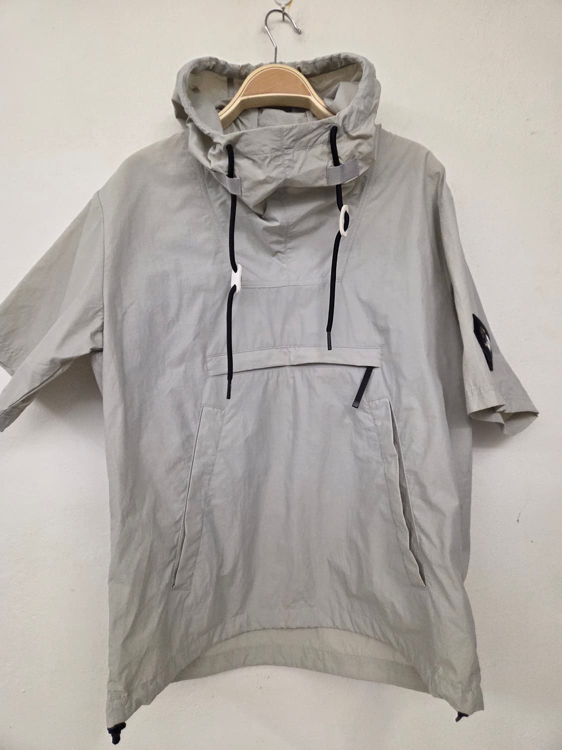 내셔널지오그래픽 바람막이 M 상품이미지1