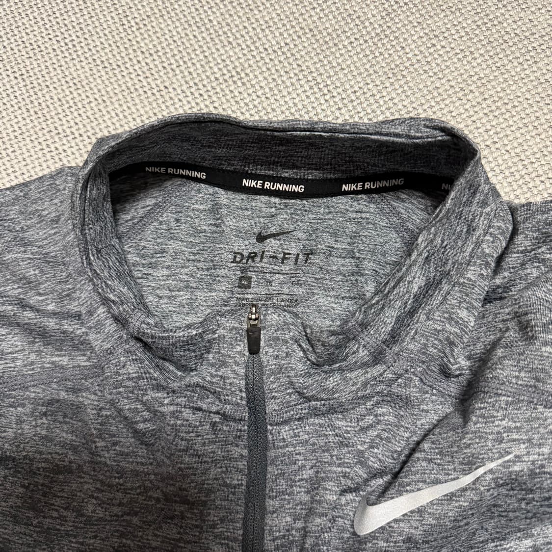 나이키 드라이핏 기능성 러닝 하프탑 상품이미지3