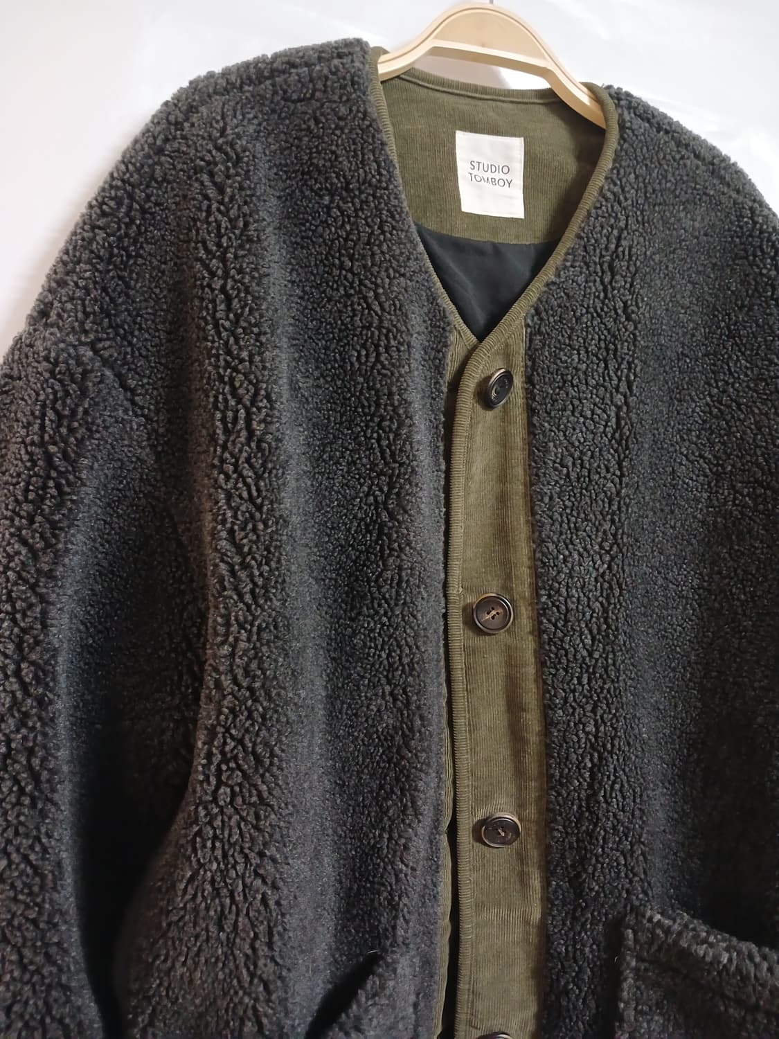 (F,실측 105) 스튜디오 톰보이 여성 뽀글이 부클 가디건 상품이미지2