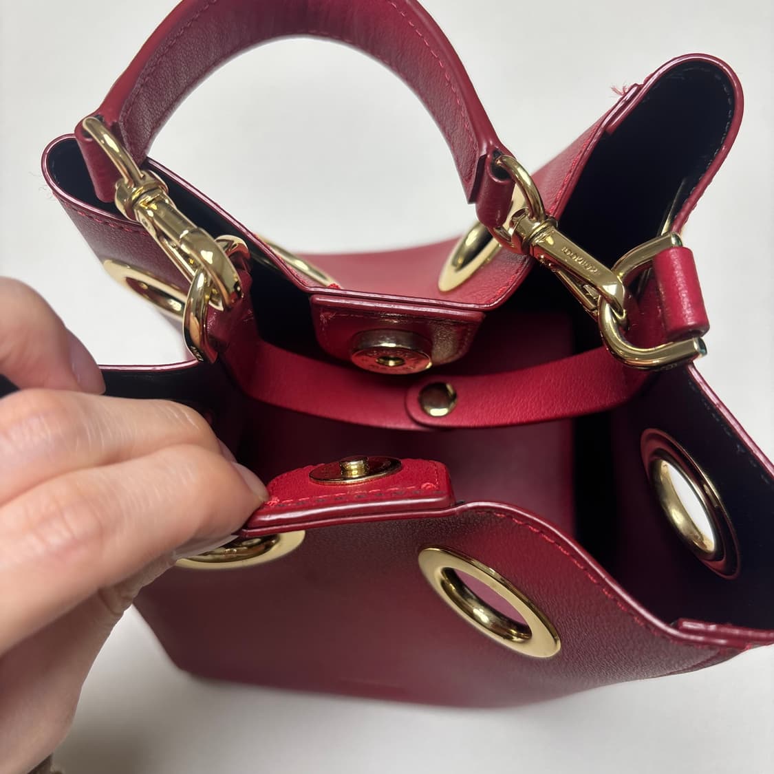 코이무이 레드 숄더백 상품이미지5