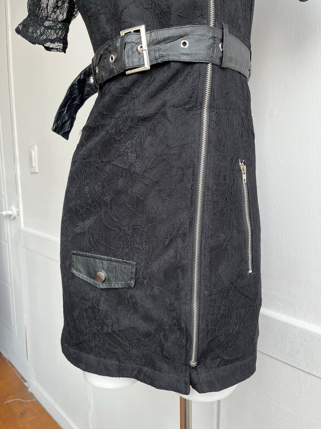 *SALE) BUBBLES 블랙 레이스 라이더 원피스 상품이미지3