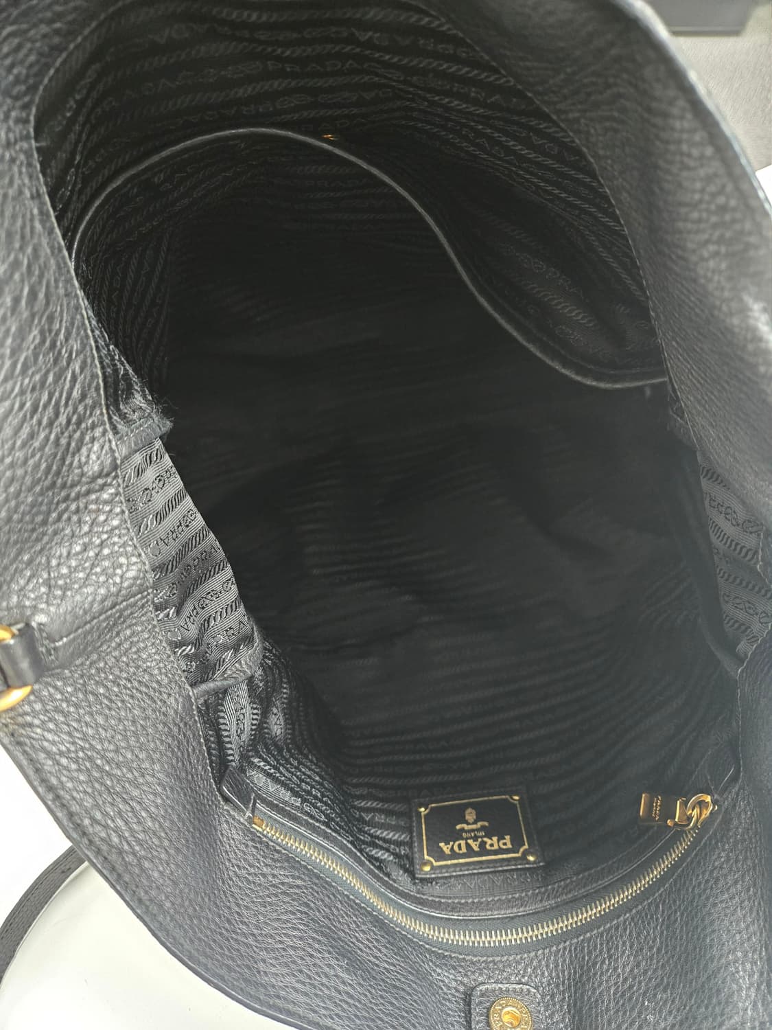 [50%세일] 프라다 가죽 토트 숄더백 상품이미지6