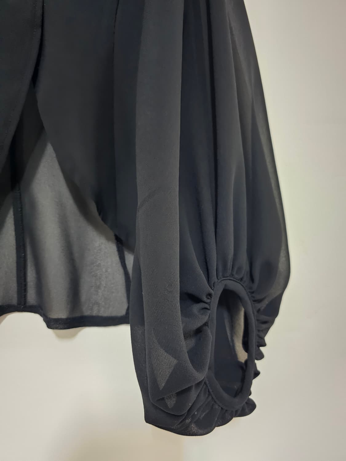 옷누리 시스루 쉬폰 튤립라인 벌룬소매 블라우스 쟈켓 55 상품이미지4