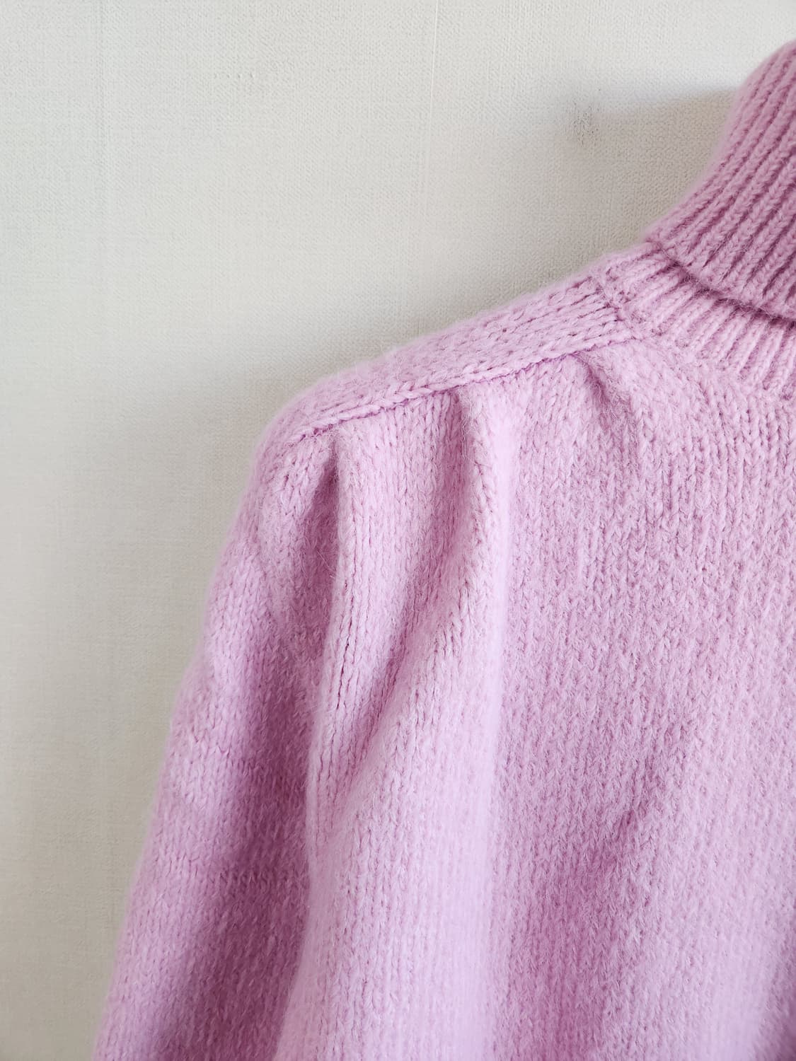 자라 하이넥 핀턱 니트 M 상품이미지3